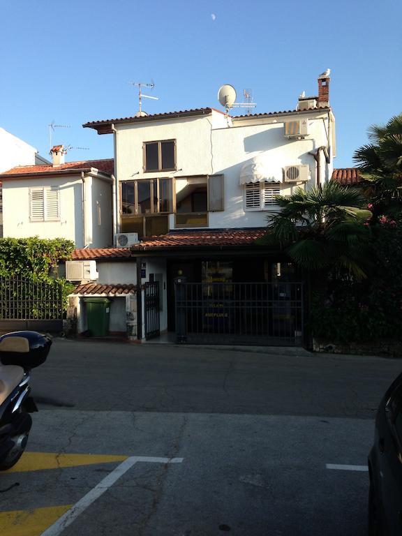 Apartments Oliva 포레치 외부 사진